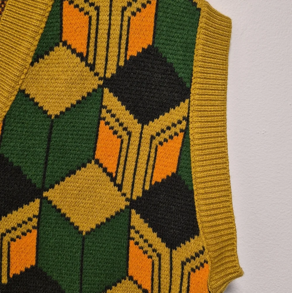 Steady Hands Giyu Tomioka Demon Slayer Sweater Vest Unisex Geometric Size S/M - Picture 4 of 13